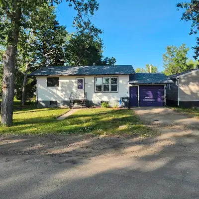 Radville Rental 2 bed 1.5 bath