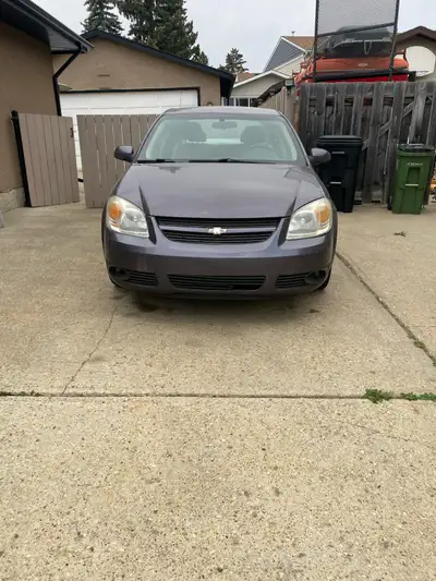 2.2 L engine , 4 speed Automatic transmission, winter tires , Aftemarket Remote Starter, purple exte...