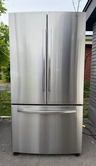 Like new Samsung fridge - delivery possible , View more