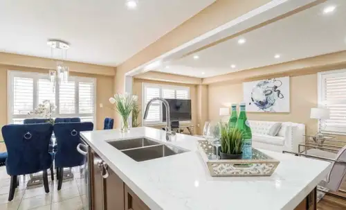 5 Bedroom + 2.5 Washroom + 2 Parking * The house is located in the Northwest Brampton area. * It is...