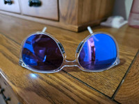 Sielo Oakley polished chrome prizm violet sunglasses