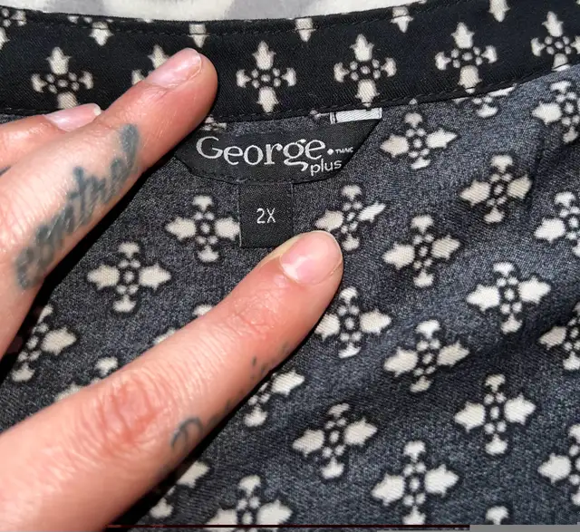 George Women’s Black Pattern Long Sleeve Dress Shirt in Women's - Tops & Outerwear in Oshawa / Durham Region - Image 3