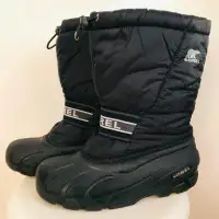 SOREL snow boots Size 5 Youth