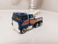 Vintage 90s Hot wheels Tow Truck Wrecker HW Pit Crew blue loose