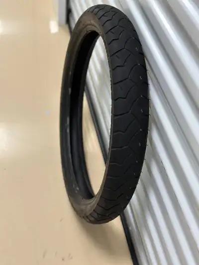 Used Motorcycle tire Bridgestone Battle wing BW-501 Size 90/90 R21 No damage or punctures Price 50$...