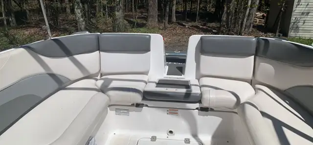Bateau Yamaha AR230 23 pieds 2006 in Powerboats & Motorboats in Sherbrooke - Image 6