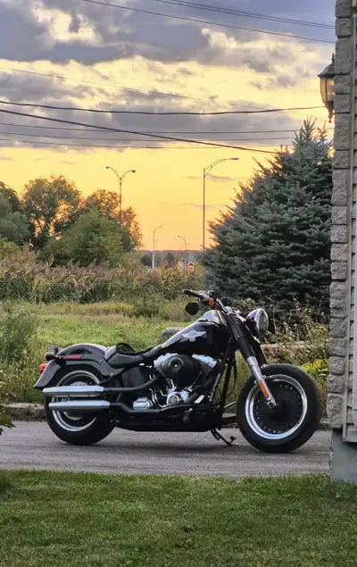 À VENDRE : Harley Davidson Fat Boy 2011 – Prête pour la route ! Vous cherchez une moto légendaire po...