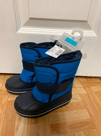 Brand New Children’s Place Blue Winter Boots size Toddler 8
