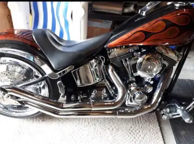 One of a kind 2016 Harley Davidson Softail A lot of money and custom work put into it. Evo motor Low...