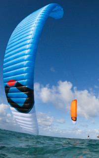 Ozone R1V2 9m foil kite