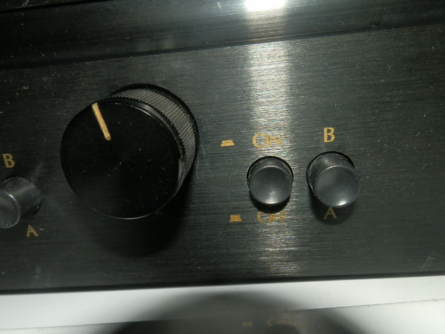 Russound SDB-2.1 2 Pair, Dual Source Speaker Selectors with Volu in Stereo Systems & Home Theatre in Dartmouth - Image 4