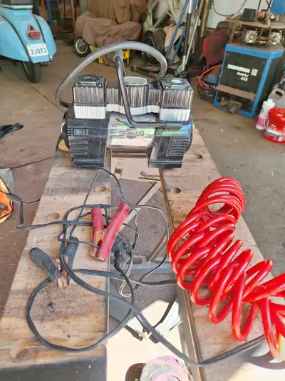 Small tire air compressor- very good cond. $25. Metcalfe