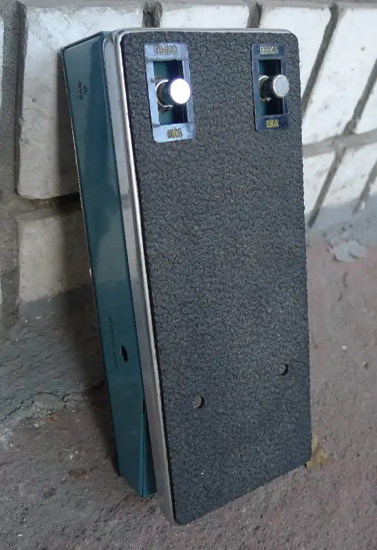Spektr Spektr-2 80's Vintage Soviet USSR Fuzz Wah guitar pedal in Amps & Pedals in City of Toronto - Image 10