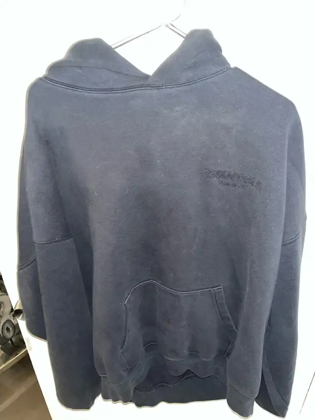 Essentials Hoodie XXL in Men's in City of Toronto - Image 2