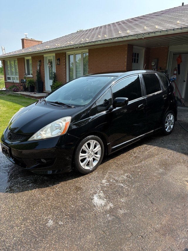 2010 Honda Fit Sport in Cars & Trucks in Oakville / Halton Region