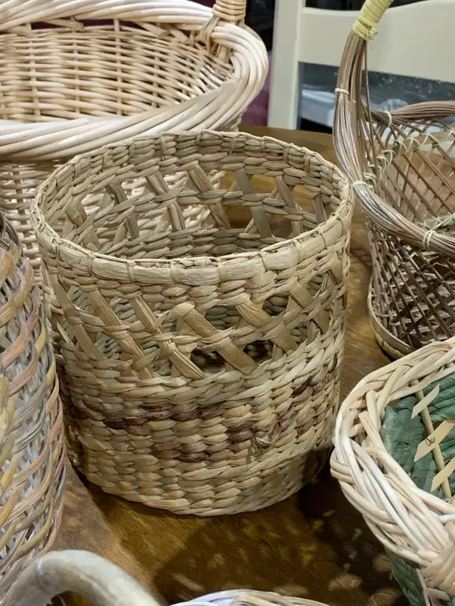 Various Wicker baskets605035264245780486