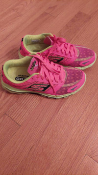 Skechers running shoes 