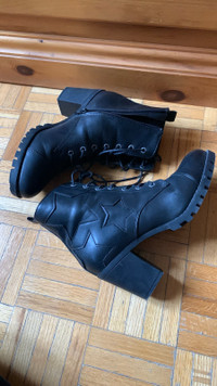 Women’s heeled combat/ motorcycle boots faux leather 7.5 