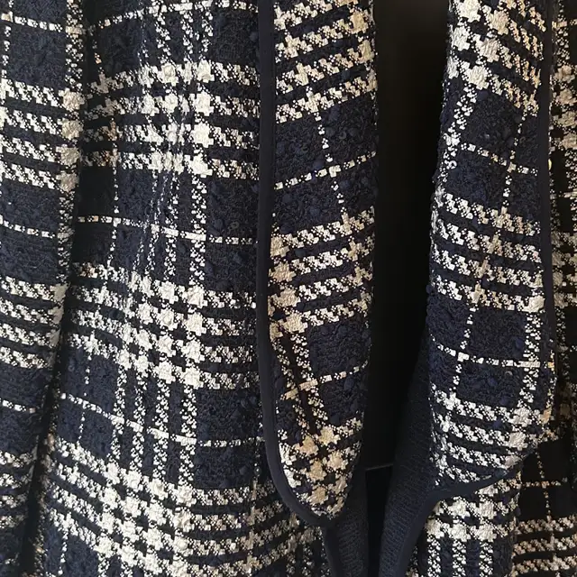 Frank Lyman Blazer in Women's - Tops & Outerwear in North Bay - Image 3