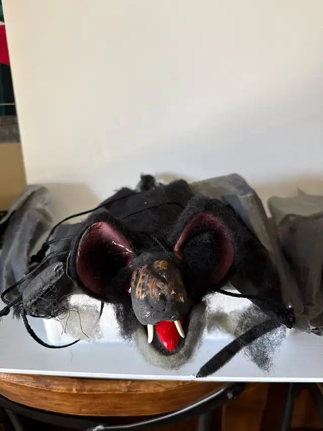 Halloween bat decoration 