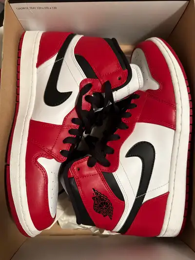 Nike Jordan Retro 1 OG 2013, View more
