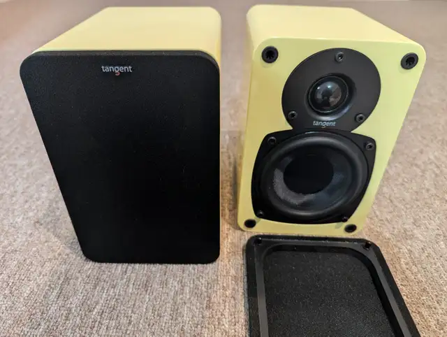 Quality Tangent Audio EVO 2-Way Hi-Fi Speakers in Yellow - MINT in Speakers in Markham / York Region - Image 8
