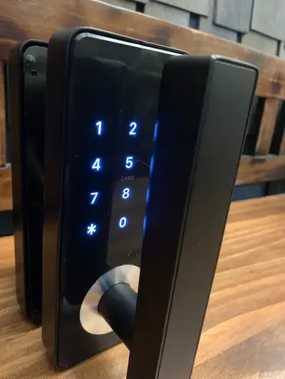 Keyless entry door lock with handle Touchscreen, digital keypad Electronic lock with code Never inst...