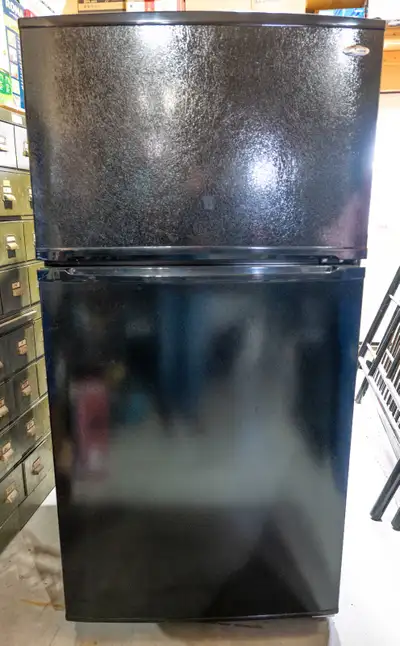 Amana 33" 21cu. ft Fridge, View more
