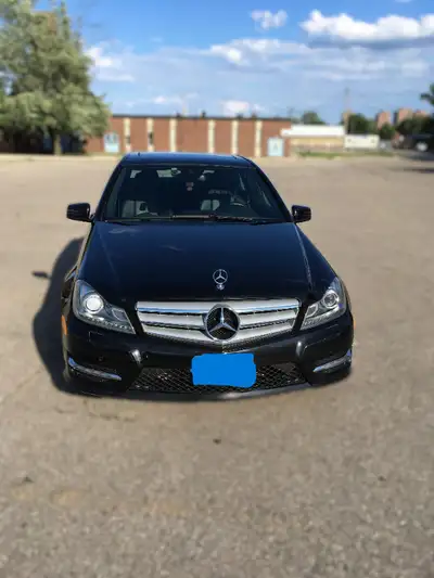 Emaculate 2013 Mercedez C300 / W204 For Sale