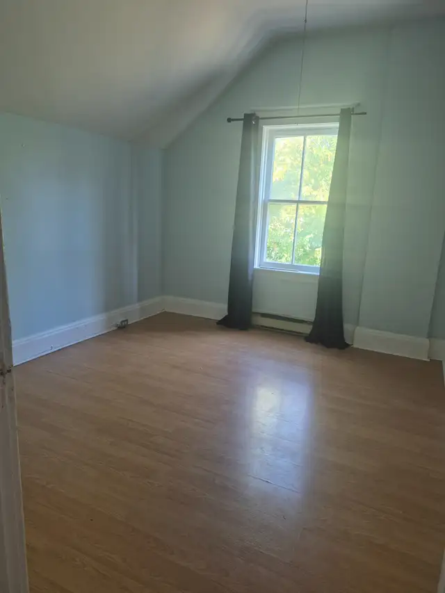 Room for rent in Long Term Rentals in Kawartha Lakes - Image 4