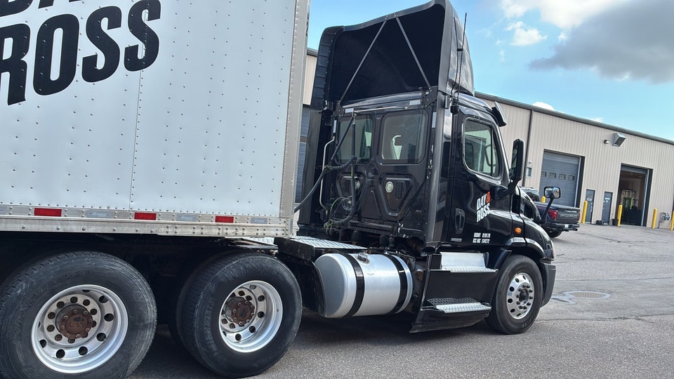 local class 1 truck driver job in Calgary | Drivers & Security ...