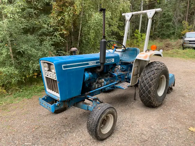 FORD 1900 Diesel Tractor Package in Other in Prince George - Image 6