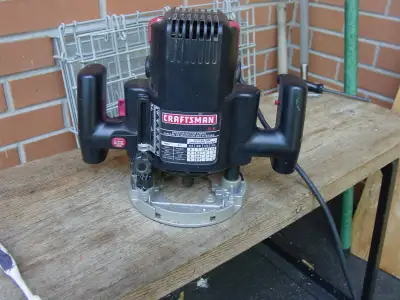 Craftsman Router 315  plunge / variable / bit set, View more