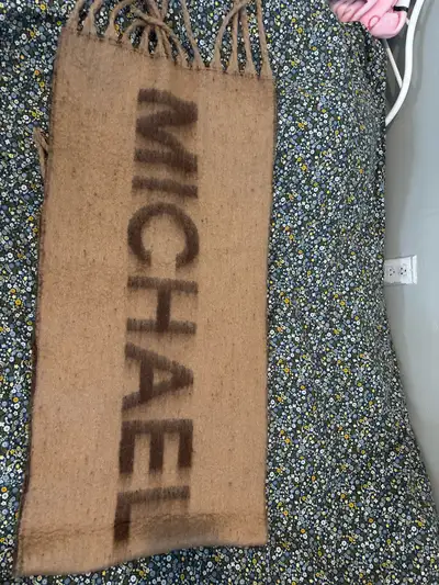 Foulard Michael Kors, View more