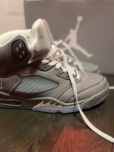 Jordan 5 Wolf Grey, View more