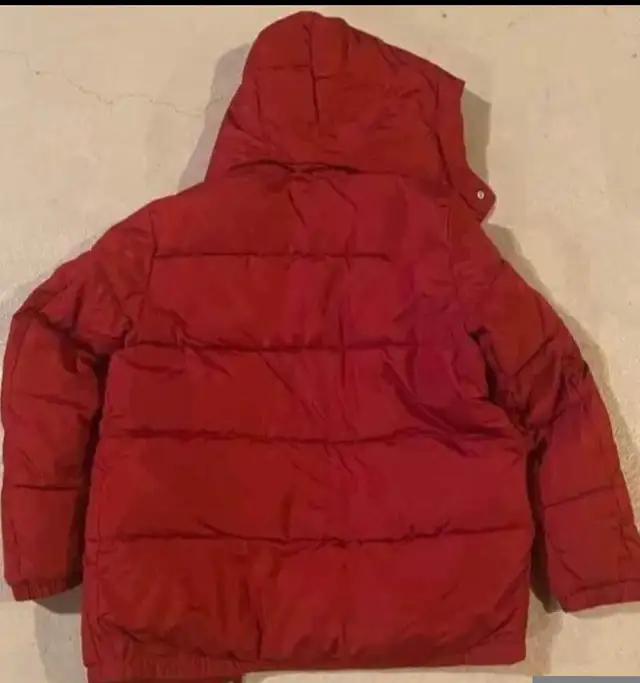 Kids Gap winter jacket in Kids & Youth in Markham / York Region - Image 3