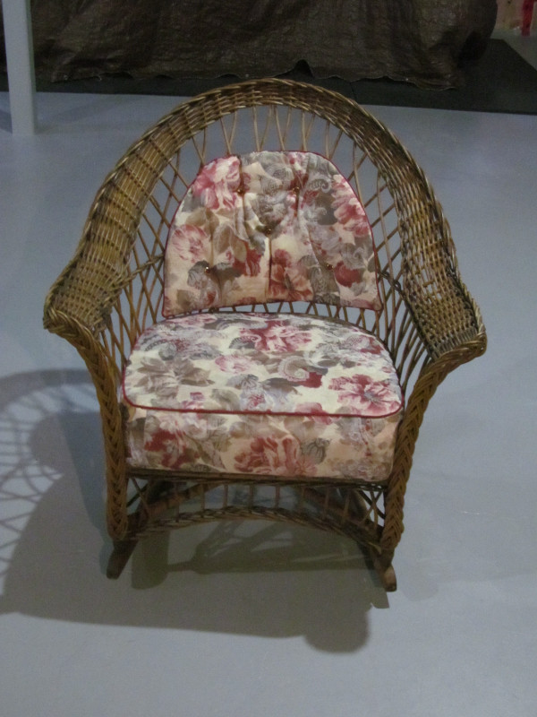 Antique wicker rocking chair. Chairs & Recliners Barrie Kijiji