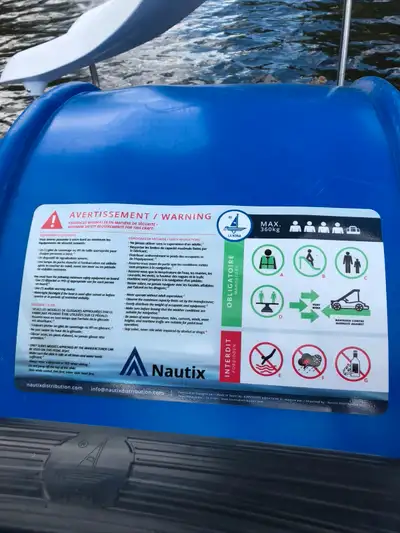 Commercial pedal boat, 3 yrs old, in great conditions.