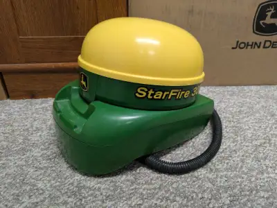 JUST ARRIVED! Nice 2013 John Deere StarFire 3000 GPS Receiver with SF1. Can swap shroud to old style...