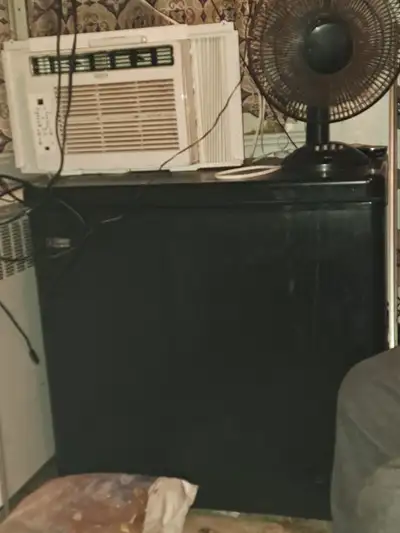 DANBY BLACK CHEST FREEZER ASKING $200 OBO, View more