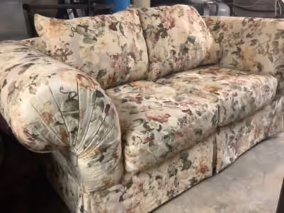 Very good condition, very comfortable. Possibly could deliver. Need to sell as soon as possible. Wou...