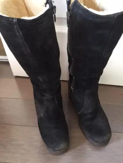Woman Pajar Suede Leather Winter snow boots Waterproof Size 5.50 genuine shearling lining. Quality M...