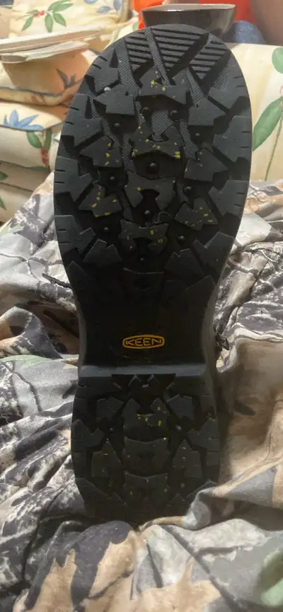 Women’s insulated work boots, View more