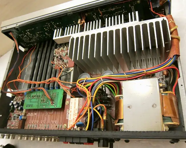 SHERWOOD AD-2220 CP STEREO INTEGRATED AMPLIFIER LIKE NAD ROTEL in Stereo Systems & Home Theatre in Ottawa - Image 10