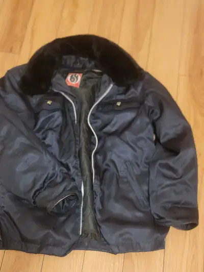 Men's size small/medium. Croydon, Ben Younger Hawkesbury Asking $120