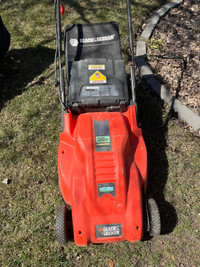 Electric battery lawnmower 