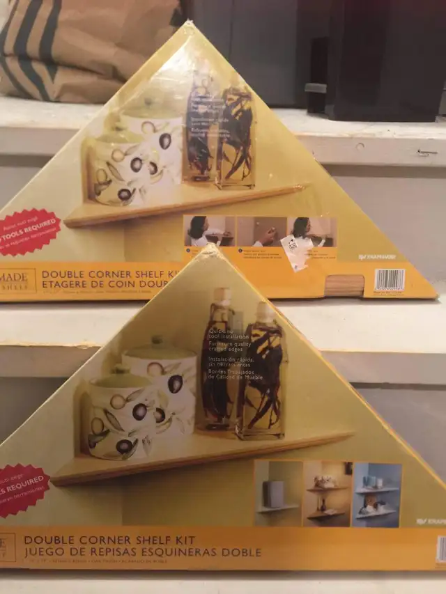 Double Corner Shelf Kit in Hobbies & Crafts in St. Catharines - Image 2
