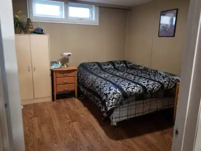 Room for rent in basement. Fully furnished. Breakfast station available (fridge, microwave, toaster,...