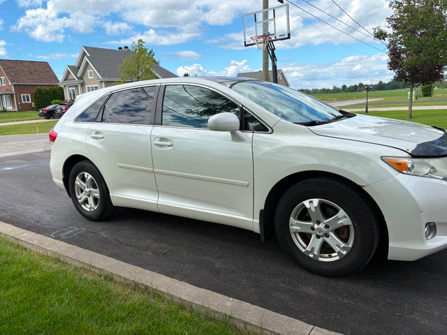 Toyota Venza 2011 AWD limited — photo 3