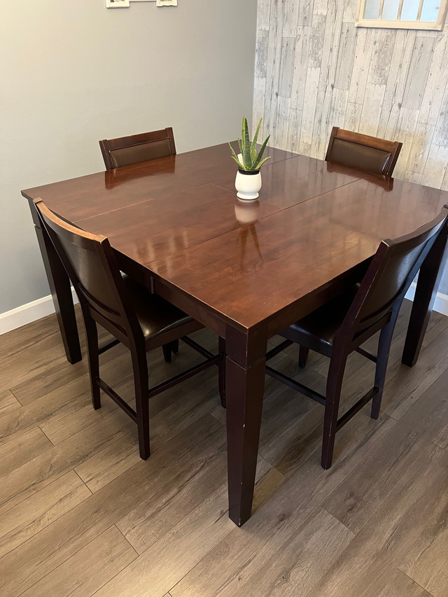 Dining table with hideaway leaf and 8 chairs | Dining Tables & Sets |  Woodstock | Kijiji